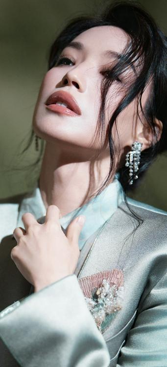 前段时间被禁言，想了想以后发点什么，
想来想去还是总结下自己发的美女们的阅读量吧
