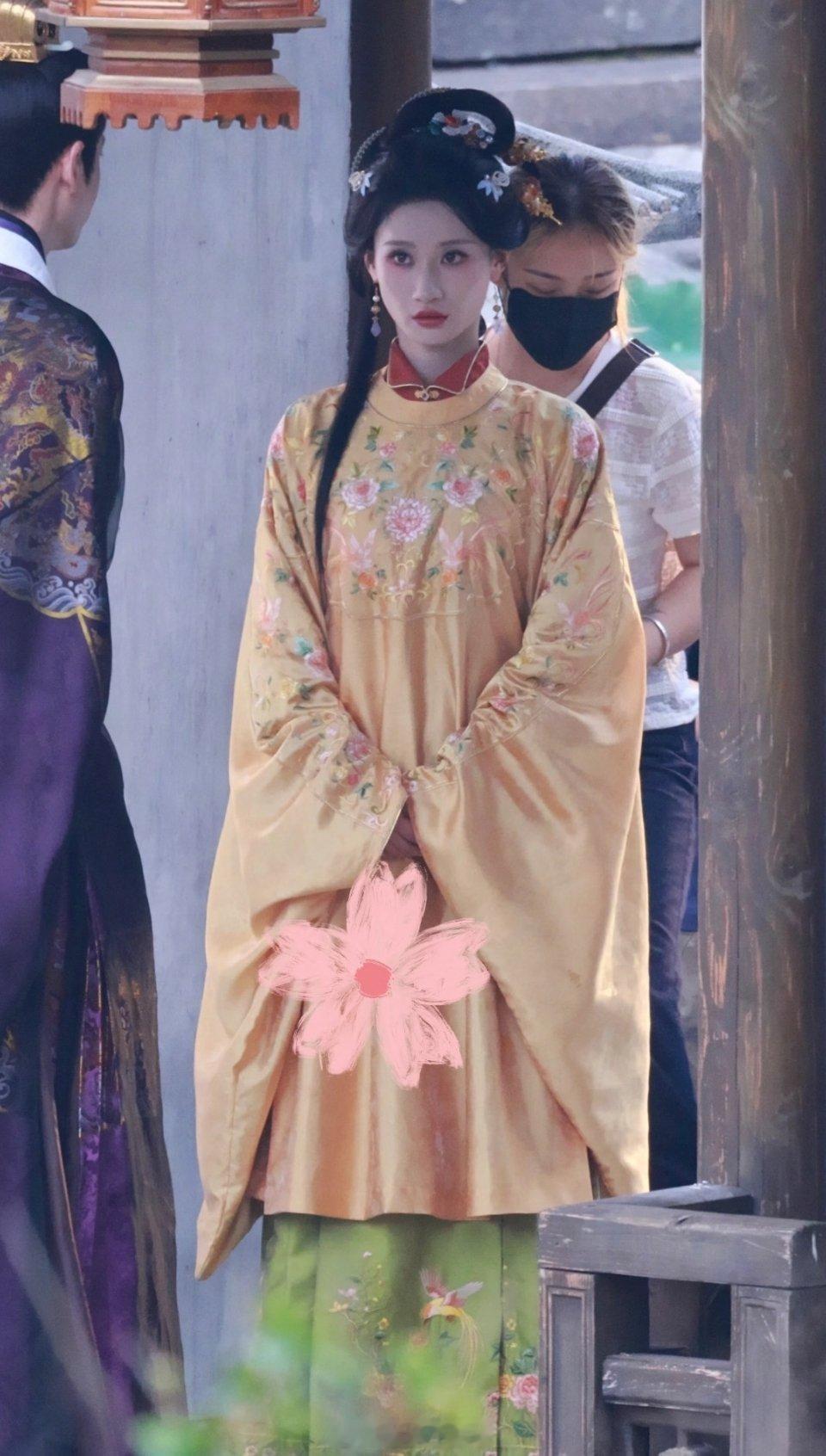 0626何宣林《万花世界》古装造型路透好美何宣林方否认换角何宣林