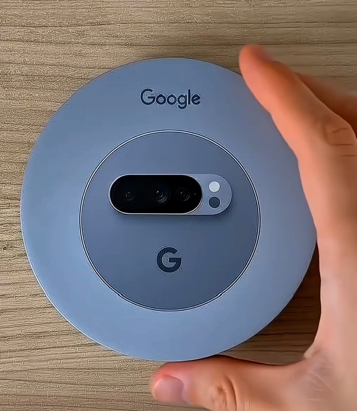 你还真别说，圆形的手机，还挺酷的谁不想要一个圆形的手机呢？