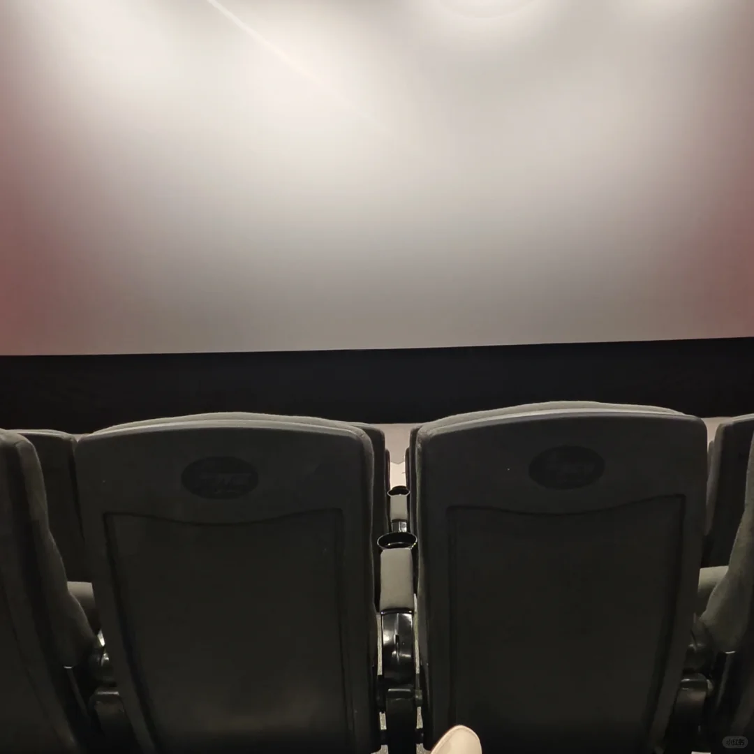 生活真奇幻。 	 昨天早上刚到单位，早饭还没进嘴，宋哥说：“走我们去县...