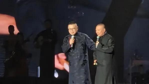 郭德纲这句话，太伤人心了，凭什么刘德华就能做全能艺人，岳云鹏只能说相声和种地。