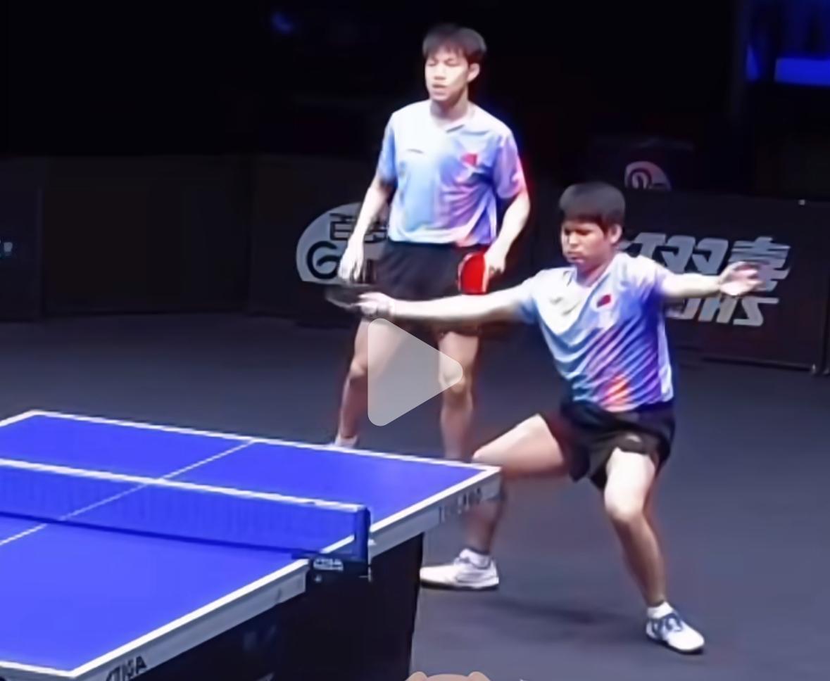 震惊😱温瑞博/李和宸3:2林诗栋/黄友政夺得男双冠军🏆—小石头复出就夺亚军也