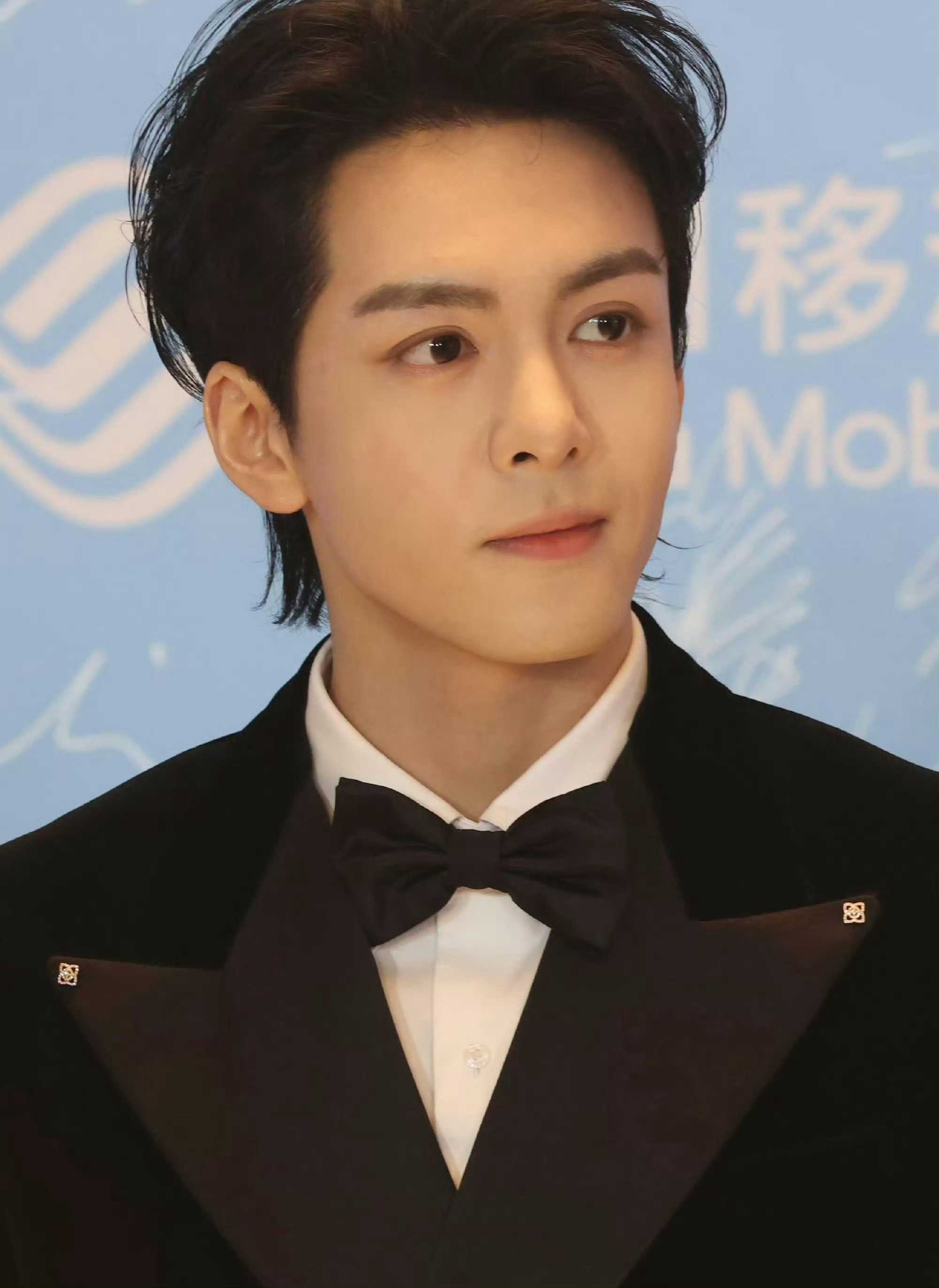 曾舜晞 好稳 尖叫之夜见证曾舜晞的舞台硬实力！全开麦唱《吻你吻上太空》咬字超有韵