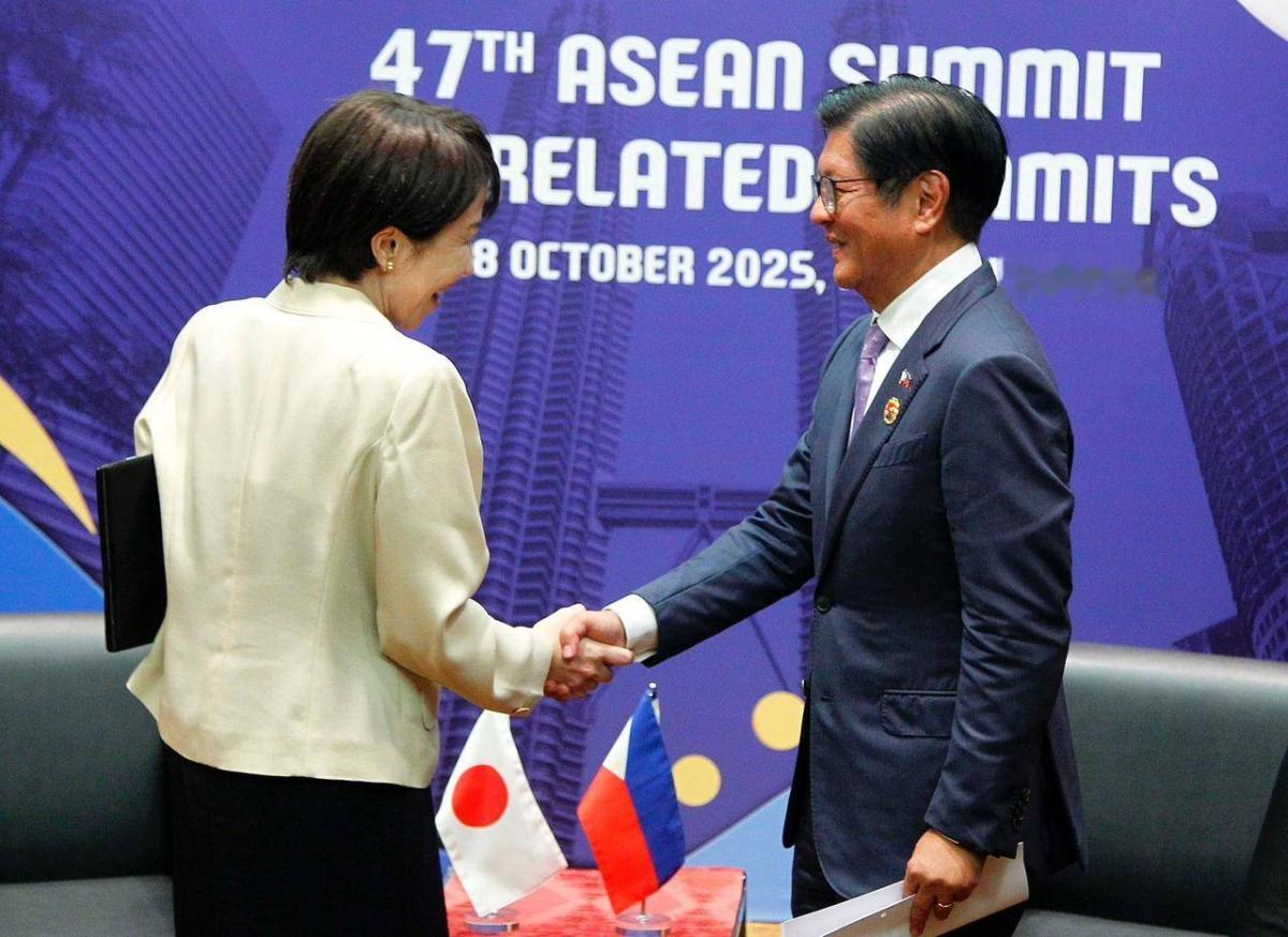 我国陆军官宣重磅消息，日菲为何顿感大事不妙？红旗-16F新型防空导弹列装，射程从