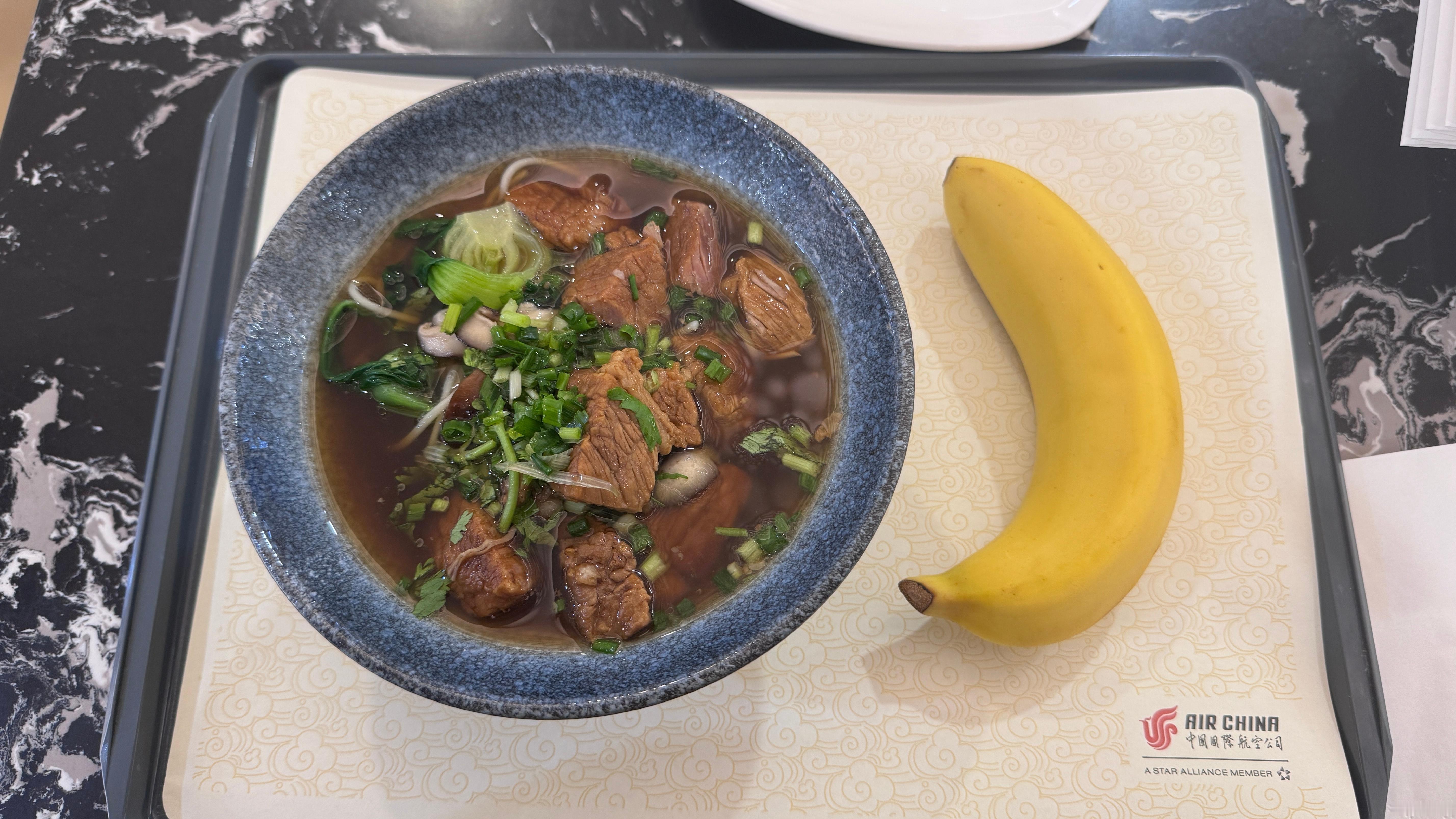 关键词：“多肉少面”[doge]国航牛肉面，是我心中永远的顶配[抱一抱][抱一抱