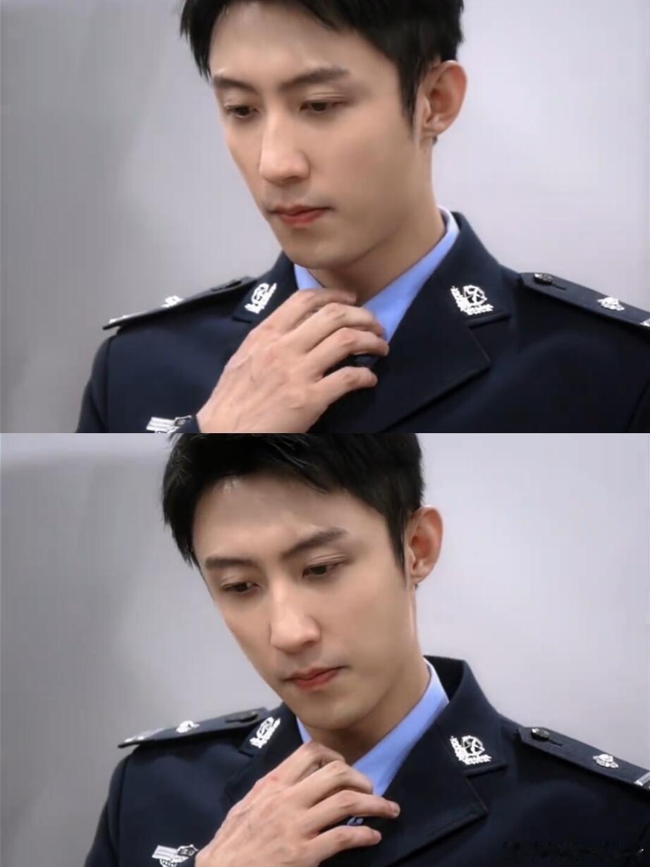 确诊为黄景瑜走路粉 黄景瑜走路自带气场，一步三摇戳中审美，宽肩窄腰背影超有气势，