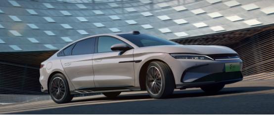 2025款EV 506KM两驱尊贵型，2025年春比亚迪全系升级智驾、新车降价增
