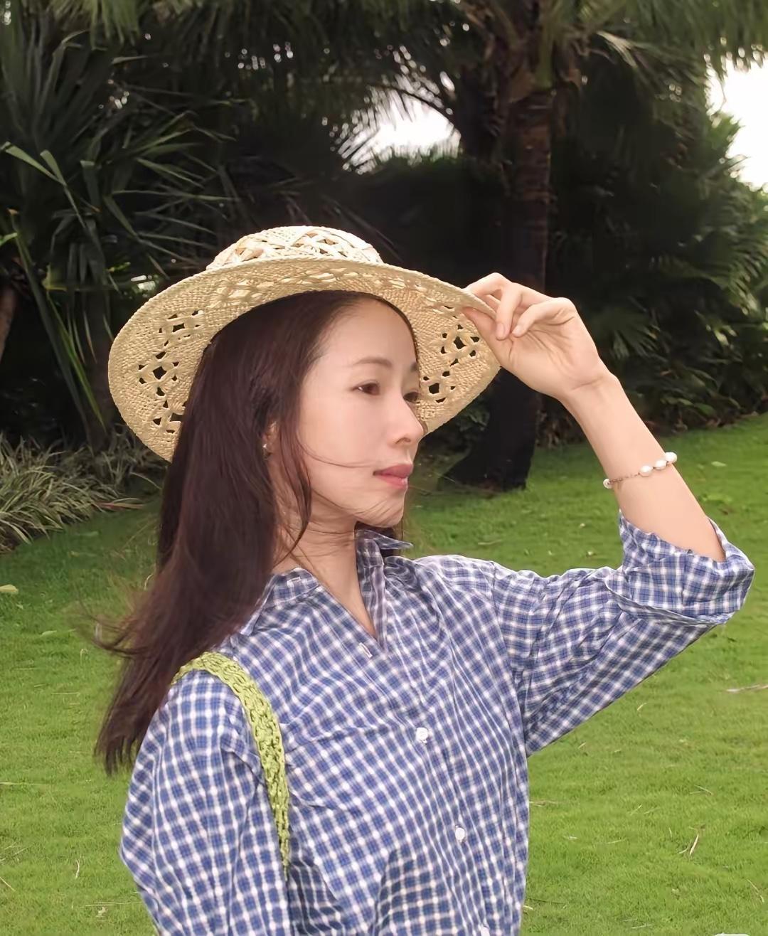 江一燕的经历，
很好的证明了一件事，那就是，
一个男人再爱你，再愿意为你付出，他