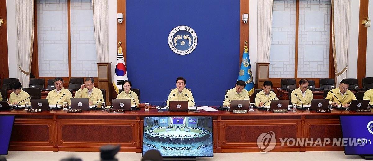 【李在明：争取在任内从美方收回战时指挥权】韩国总统想收回战时指挥权据韩联社报道，