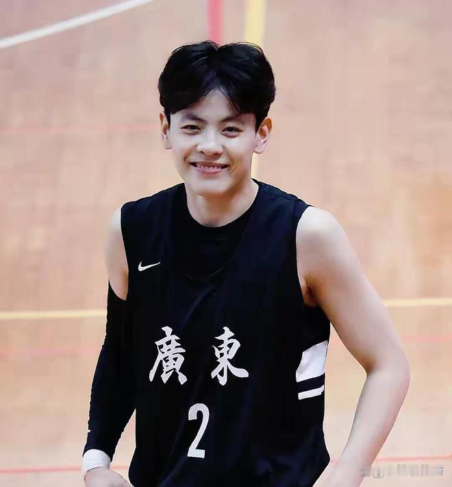 11月15日晚上，全运会女篮决赛打响，经过4节激烈拼搏，最终广东女篮以74；68