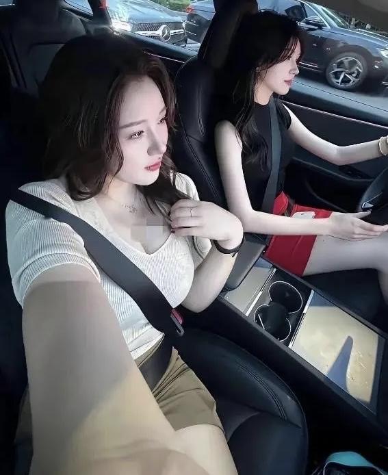 姐妹们听好了，
辛苦工作的初衷，
绝不是为了挥霍，
而是把一点一滴的血汗钱攒下来