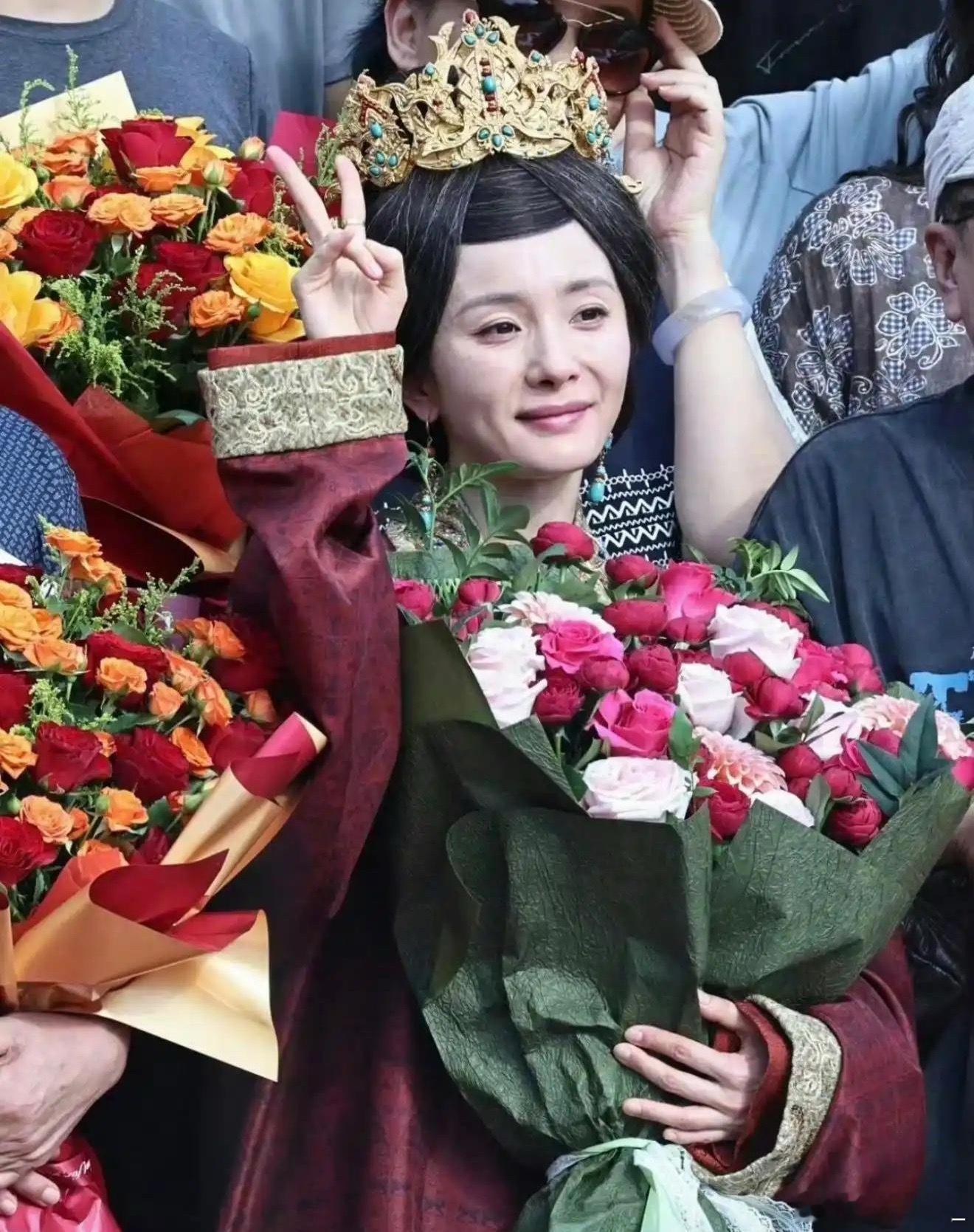 杨幂现在状态怎么这么衰老…… 