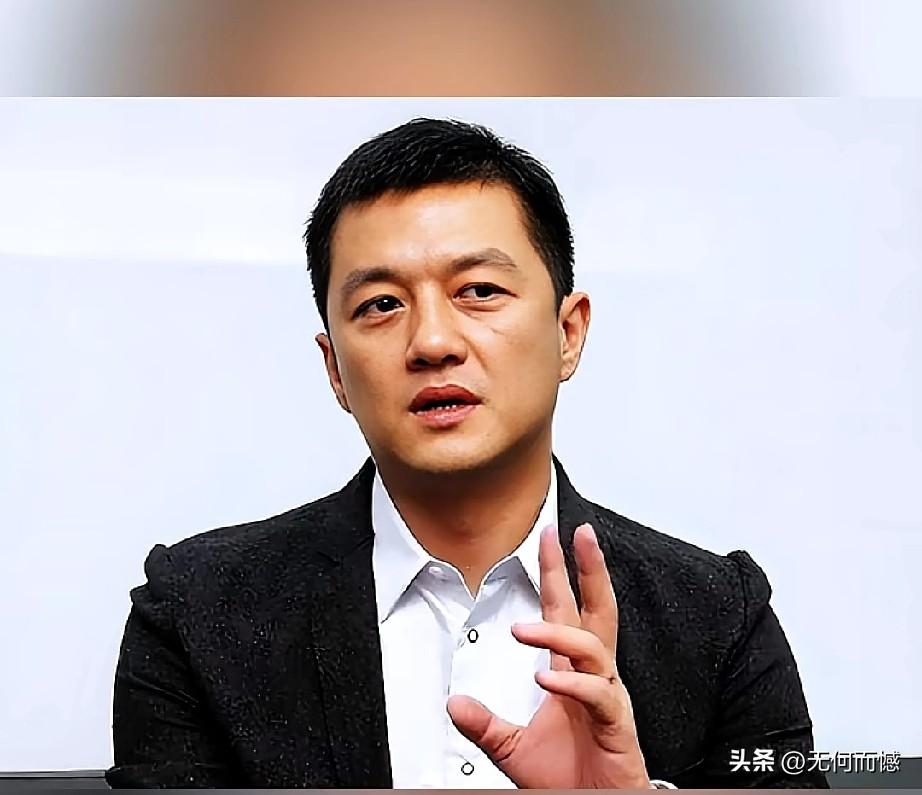 李亚鹏是一个真汉子，他的奋斗精神让人敬佩，他的人格魅力让人敬佩，这个曾经风光无限