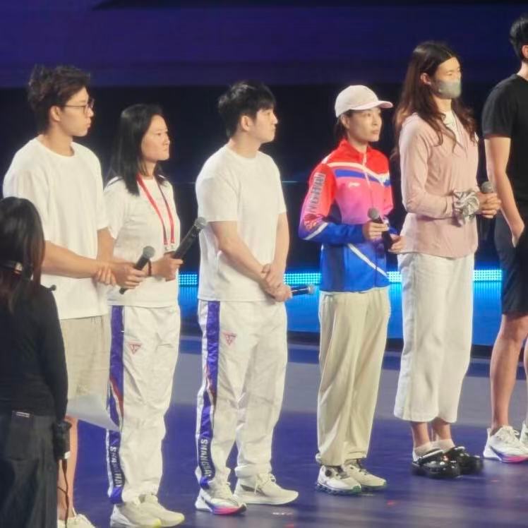 樊振东 2026.06.27 上海市运会一身白彩排 ©️dd 
