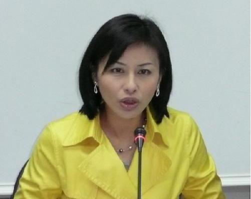 民进党立委邱议莹、许智杰等人竟然于昨天晚上在高雄市红毛港保安堂祭拜日军战犯。
 