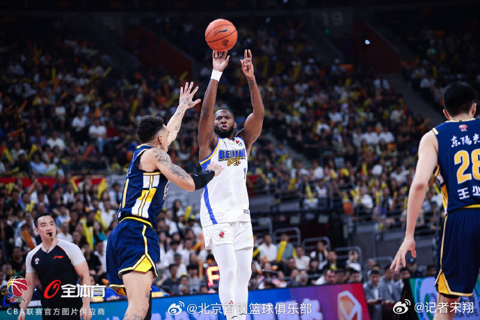 杰曼准绝杀 北汽客场击败广东 完成常规赛“双杀”文/宋翔27日，北汽男篮在客场以