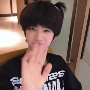 不能再熬夜了今天必须早睡 