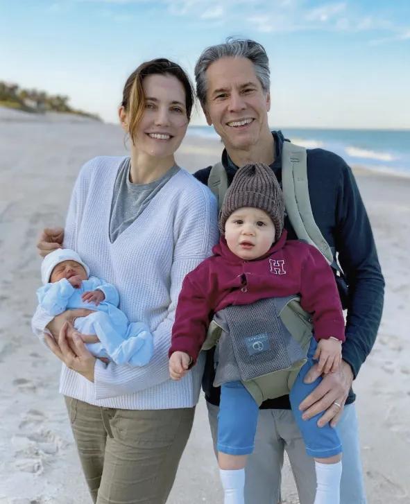 在美国做国务卿太累了，布林肯表示他也不想干了，准备回家享受天伦之乐。
9月5日，