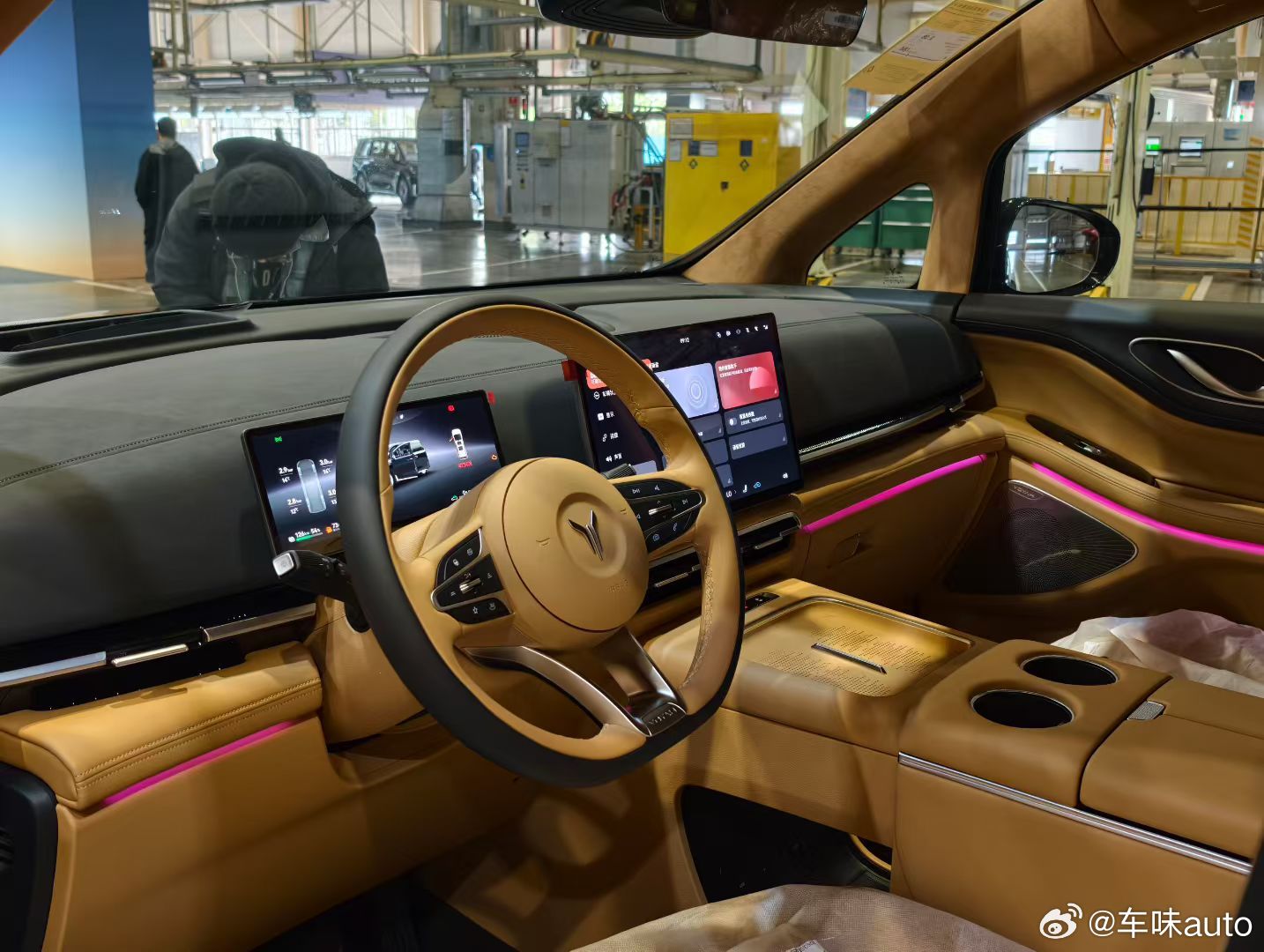 岚图梦想家冠军版，省流版内容  - ✅ 升级：华为乾崑ADS 4.1（192线激