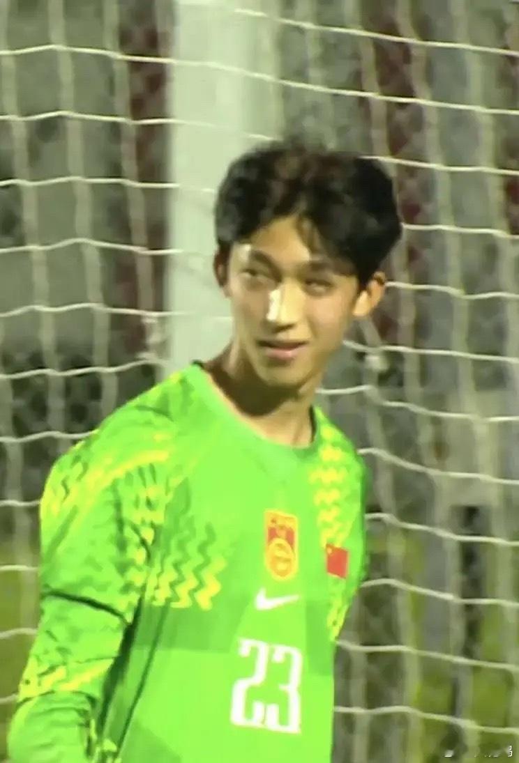 U17国足点球大战淘汰河床晋级决赛可以可以，彻底开挂了，四连胜之余在各个位置亦有