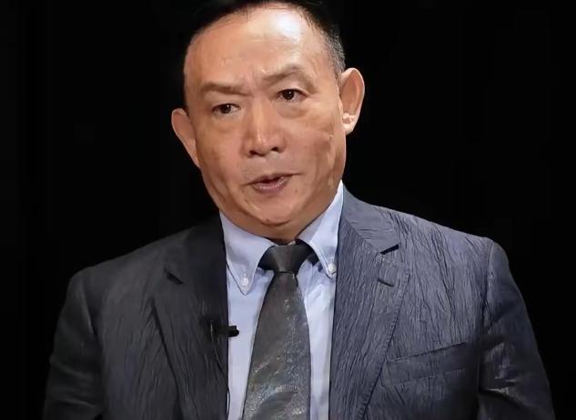 财政部这一刀，捅穿了中国富豪藏钱二十年的最后一堵墙。

7月24日，财政部和税务