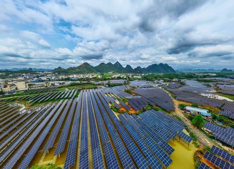 美国打仗，中国捡大便宜？议员急了：各国都往中国跑

4月19日，美国政客新闻网发