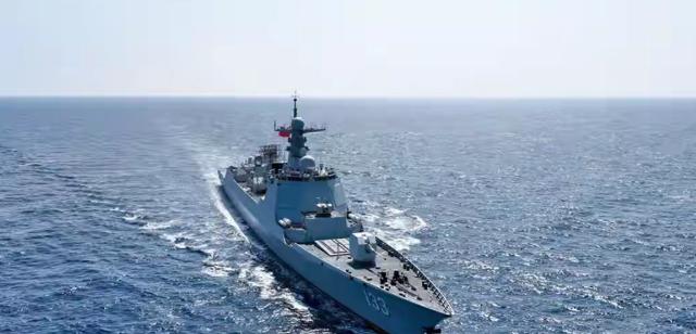 中国军舰为啥选横当水道穿越？原因很实在！不少朋友好奇，这次咱们海军编队，为啥特意