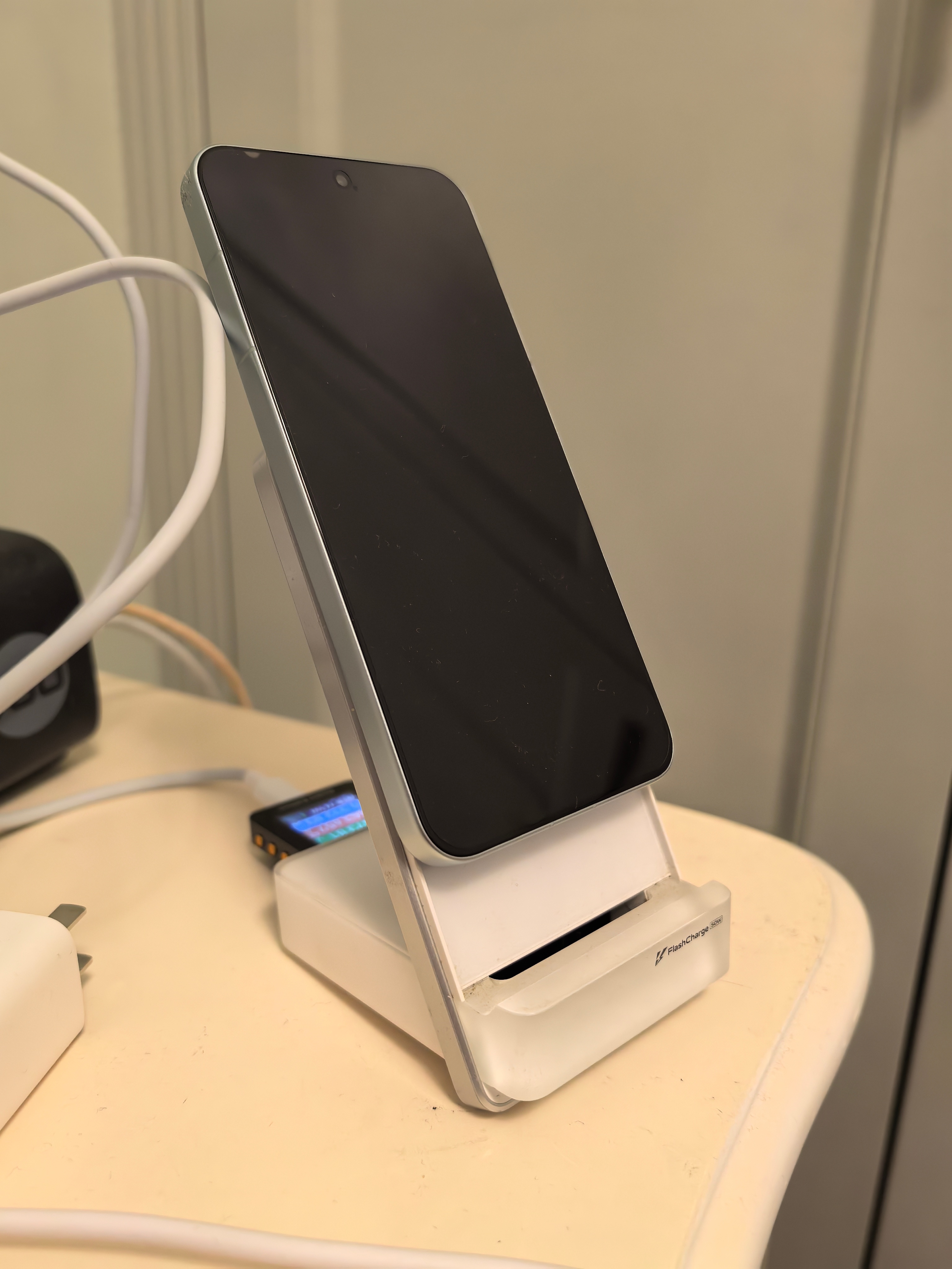 vivo X200 Pro mini这个无线充，实测最高能干到38W...属于是