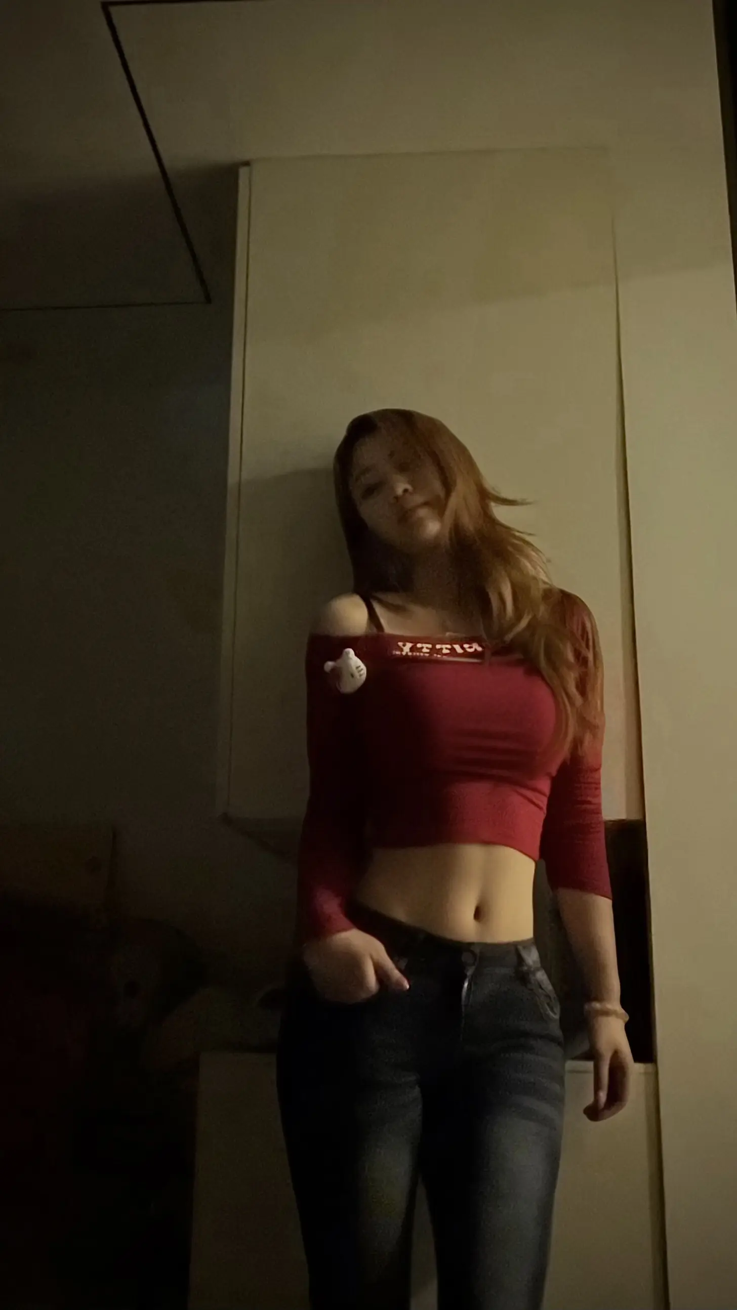 不知道 反正我的身材很曼妙～