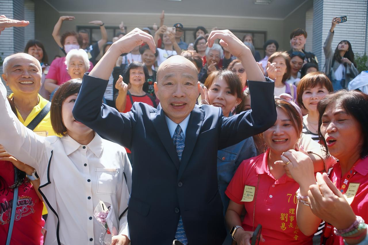 韩国瑜：“晚上见”！

国民党今（25）日号召台湾民众上凯道反毒油，台北市长蒋万