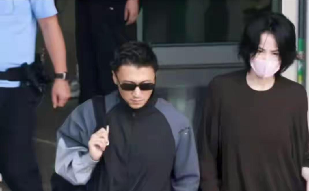 谢霆锋6月27，28，在西安举办演唱会，他在长沙拍摄演唱会相关工作忙完之后，就马