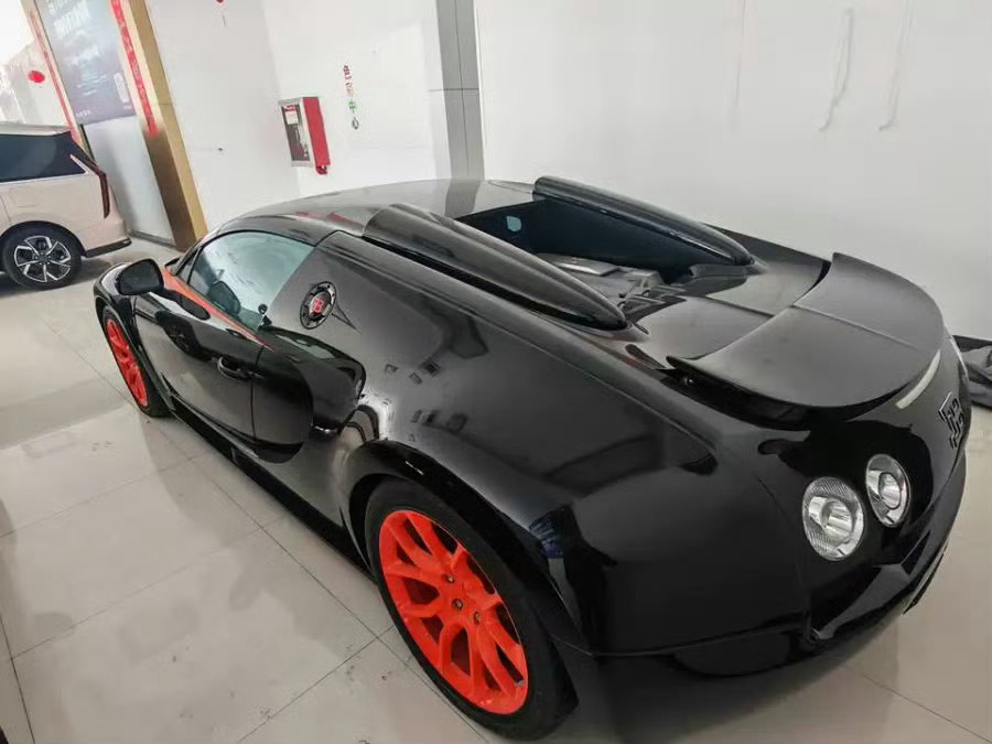 法院拍卖布加迪跑车强调无法上牌全球就8000台，起拍就要600万，结果居然不能上