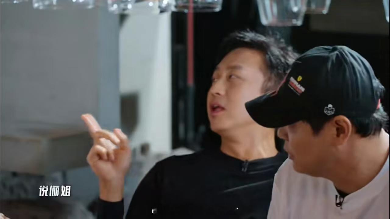 邓超一告状陈赫鹿晗秒改口哈哈哈哈哈 有人觉得三人互动搞笑有梗，有人说刻意炒护妻话