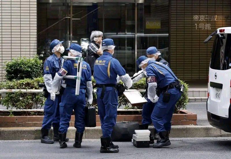 日本神户发生双尸命案：警方初步判断为男客杀害风俗店女员工后自杀在案发当日，神户当