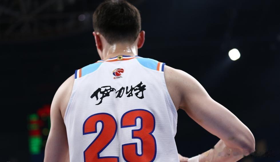 9日晚主场迎战山西男篮的比赛，阿不都沙拉木将迎来代表新疆男篮出战的第250场CB
