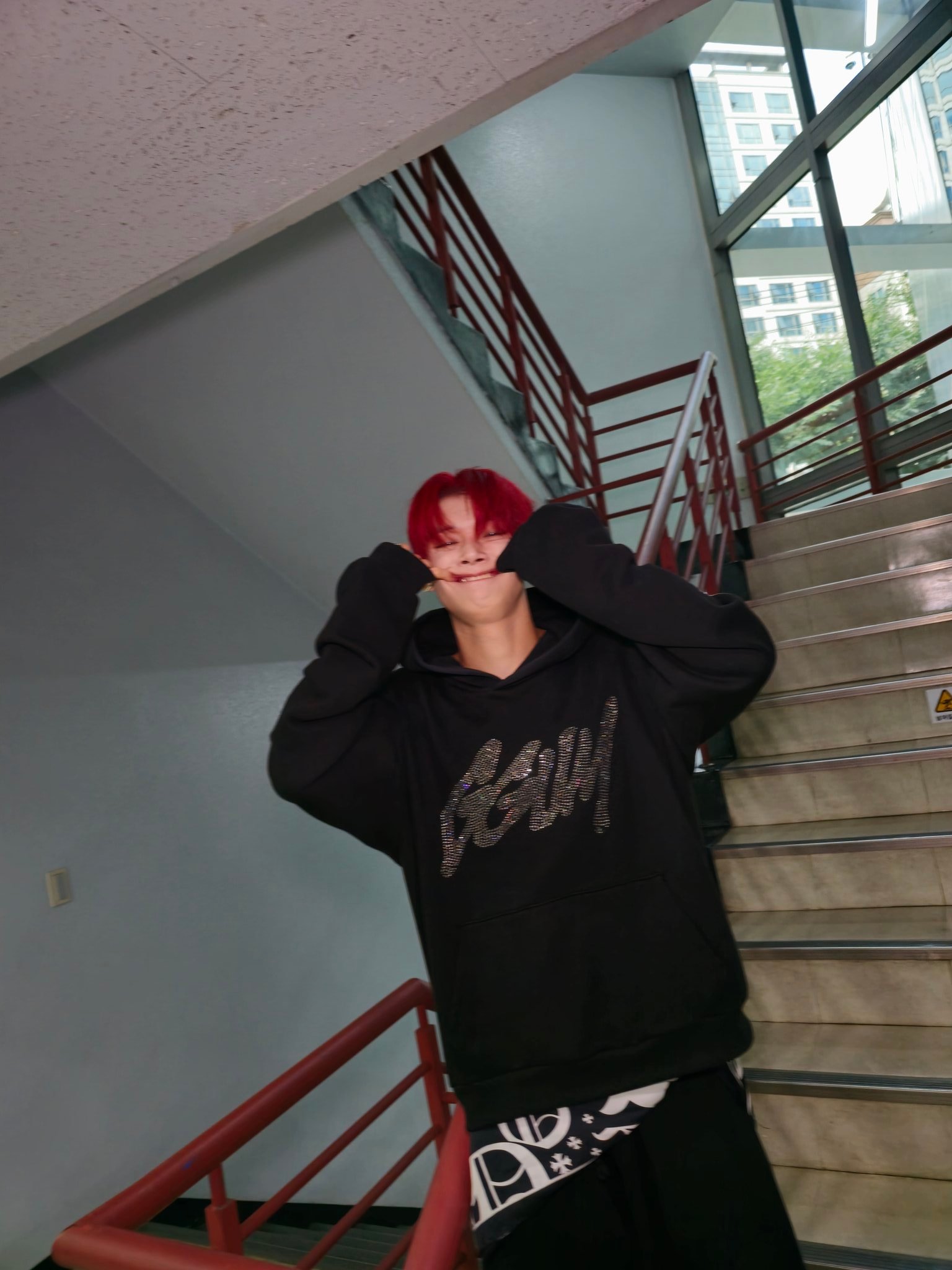 🦊：蜡笔小新然竣 ​​​