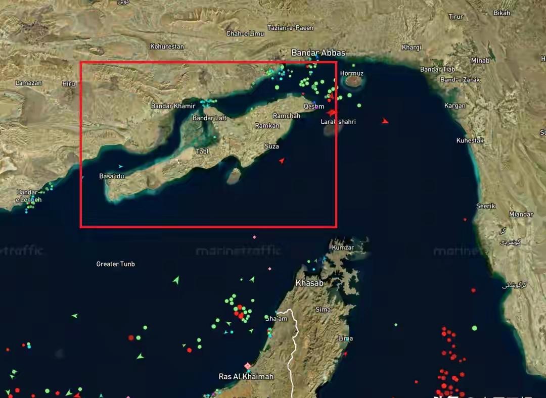 美以集体失声，这才是最吓人的
伊朗连出两招：亮地下导弹库，放话霍尔木兹海峡布雷。
