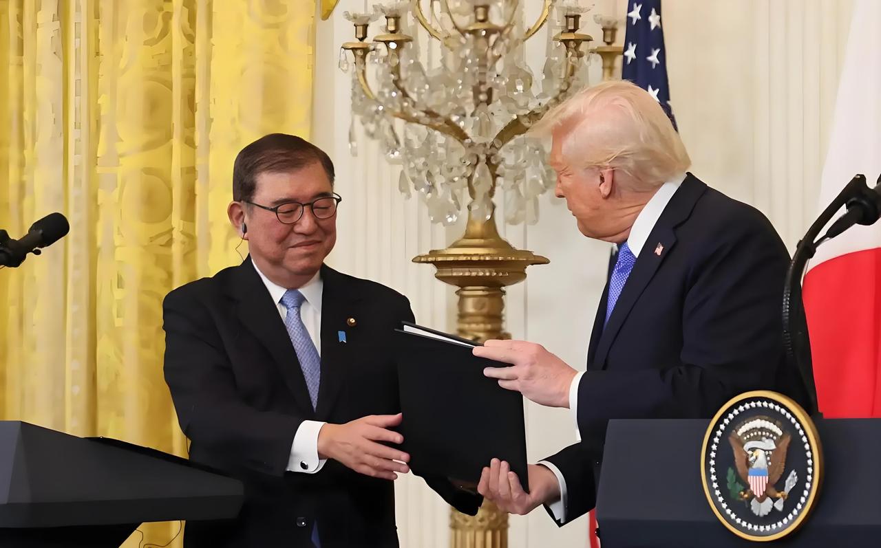 特朗普下周日本行，恐怕有点尴尬，谁去接待他呢？

石破茂当个首相，真的很憋屈，空