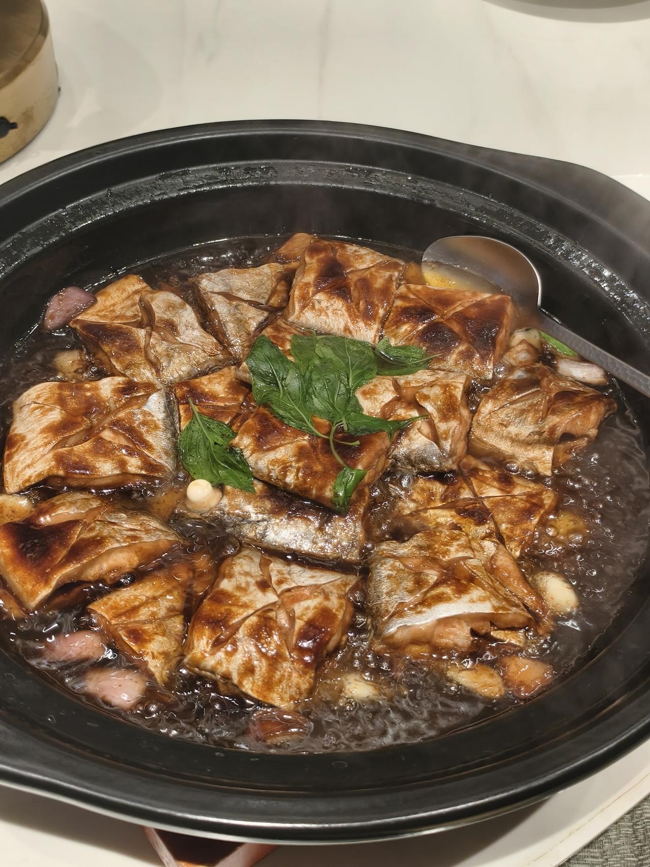油浸带鱼，在上海吃的崇明菜。