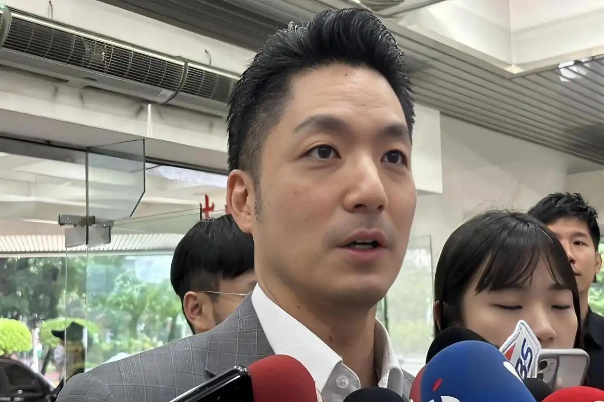 蒋万安说蔡康永参与竞选站台只是他的一种生活方式？那我这么说吧，吴奇隆国庆在天安门