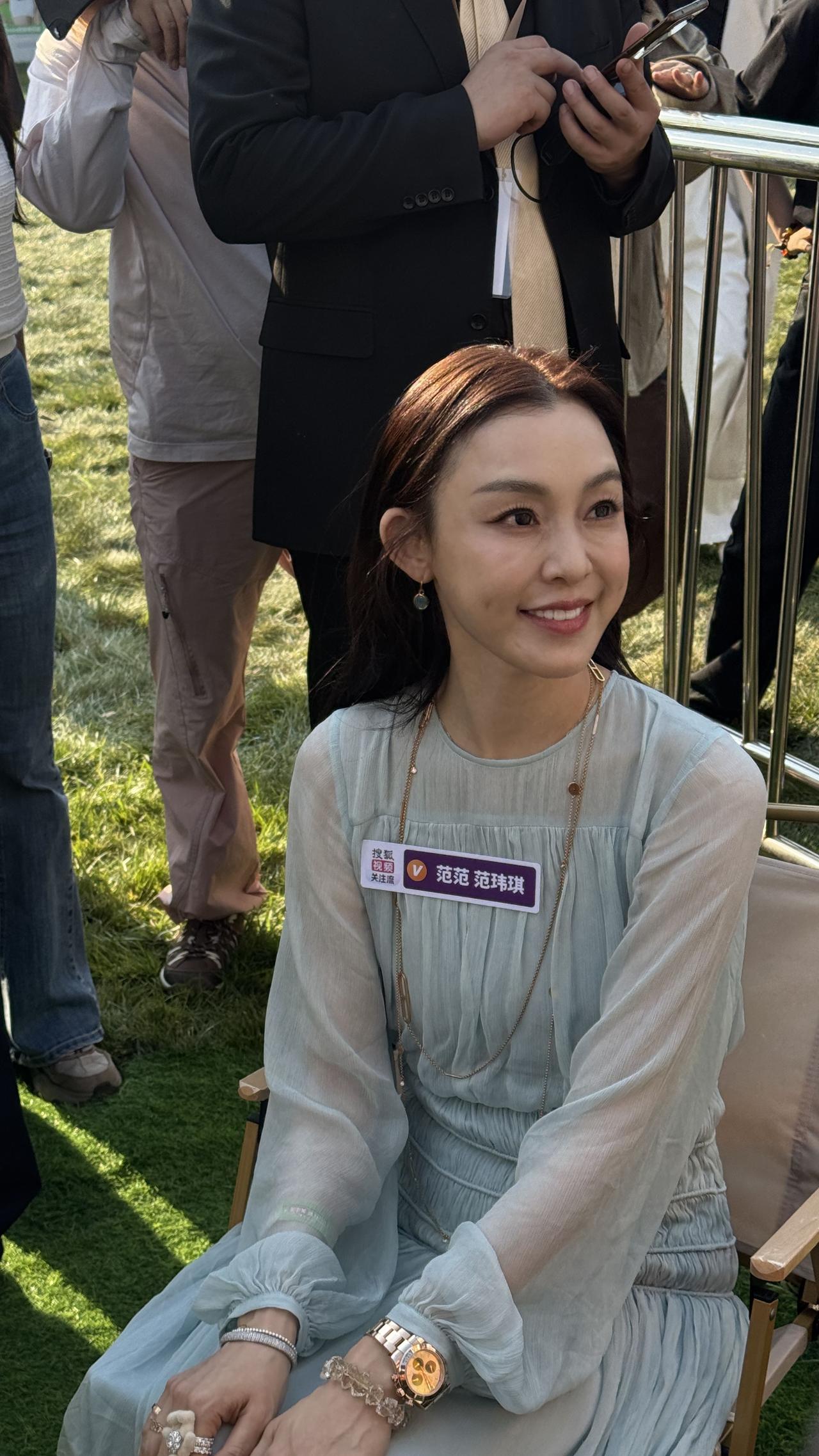 2026秋季搜狐视频关注流大会
遇到范范玮琪，还有张老板。
好多朋友一起见面，好