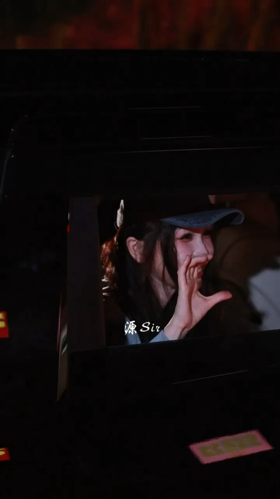 欣欣每次看到小石榴们都笑脸盈盈好适合那个bgm“看着你的笑我好像就足够”