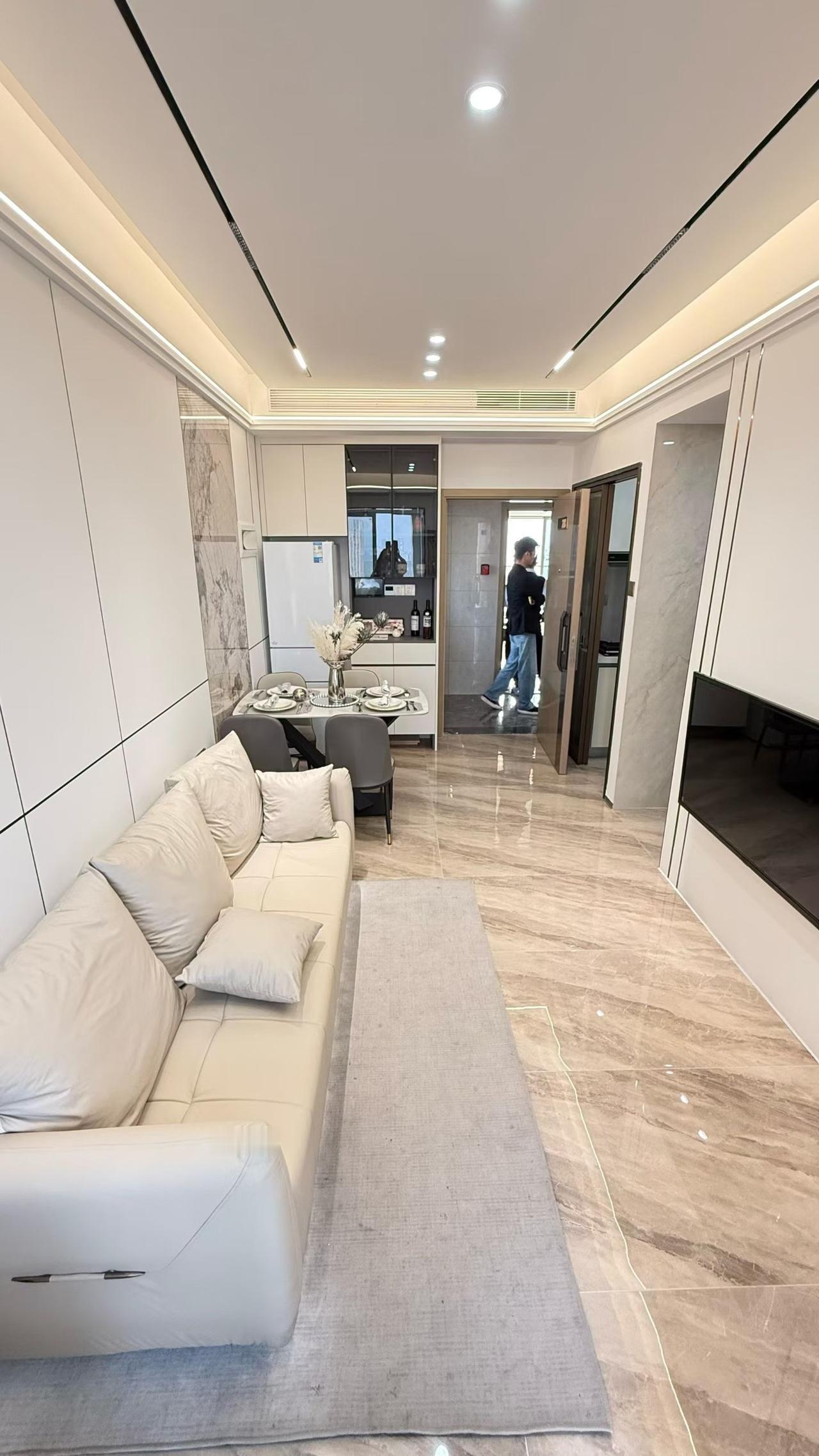 0首付买房，白送装修家电？深圳打工人的“馅饼”，还是银行的“陷阱”？

“0首付