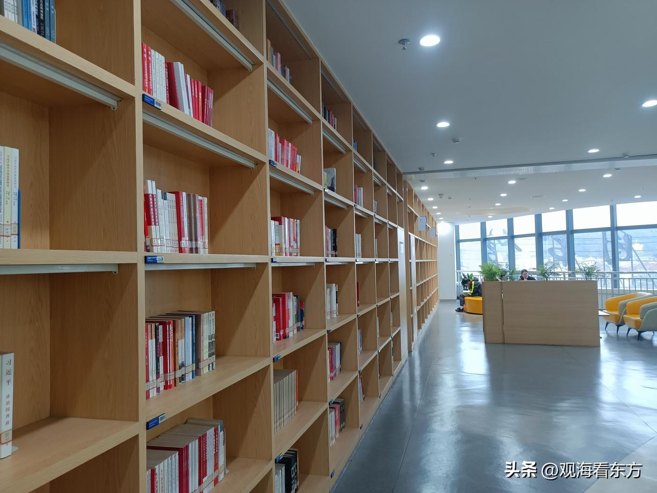 图书与阅读

今天周六，抽空去了趟图书馆，把春节前借的书还了。本来计划趁着假期好