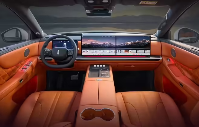 长城魏牌V9X六座SUV内饰细节公布，集齐“冰箱、彩电、大沙发”，三排六座布局，