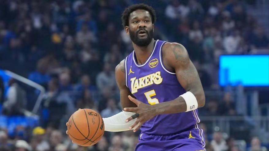 湖人奇才交易深度解析：艾顿1换3谁赚谁亏？

北京时间7月4日，NBA交易市场再