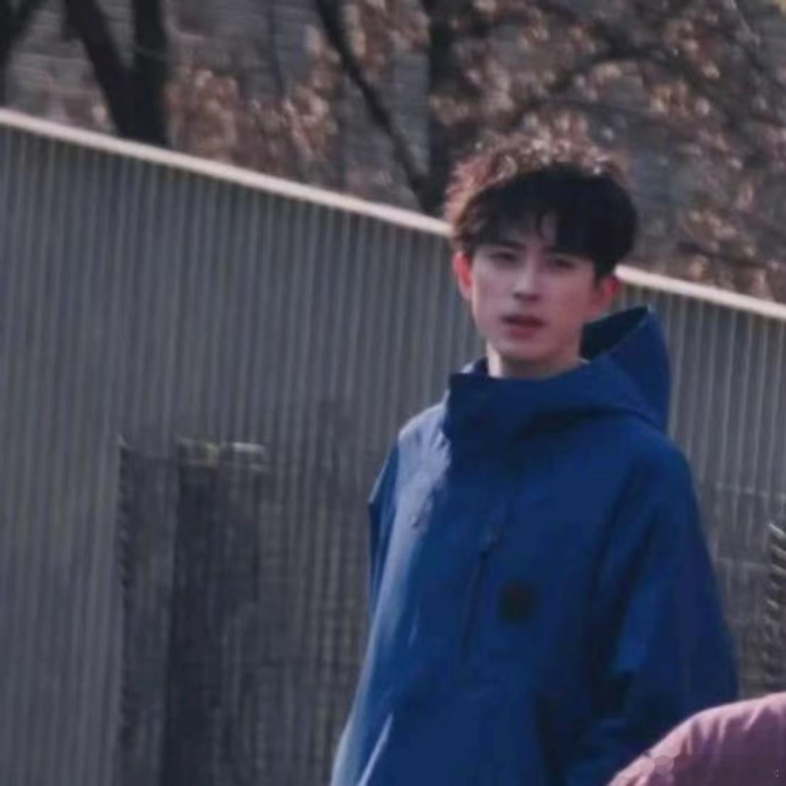 敖瑞鹏不二之臣卷发造型敖瑞鹏新剧卷毛路透敖瑞鹏不二之臣卷发造型敖瑞鹏不二之臣卷发