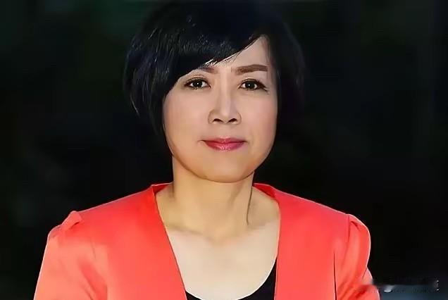 台湾名嘴黄智贤曾说：
“大陆的底层老百姓，像农民、农民工、外卖员、小摊小贩、码头