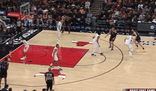 解析吉迪传球魔法：场均8.9助联盟第三，战骑士11助图1抓早期进攻和武器发动边路