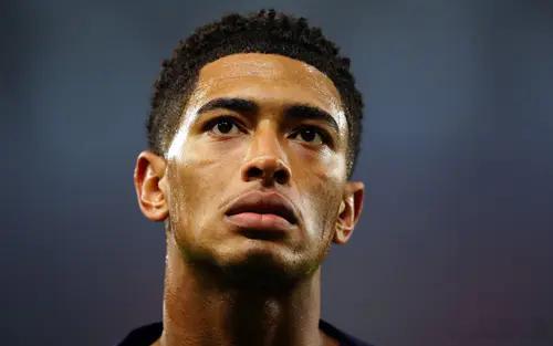 赖特：贝林厄姆让某些人害怕，外界没准备好迎接这种黑人巨星据《每日电讯报》报道，阿